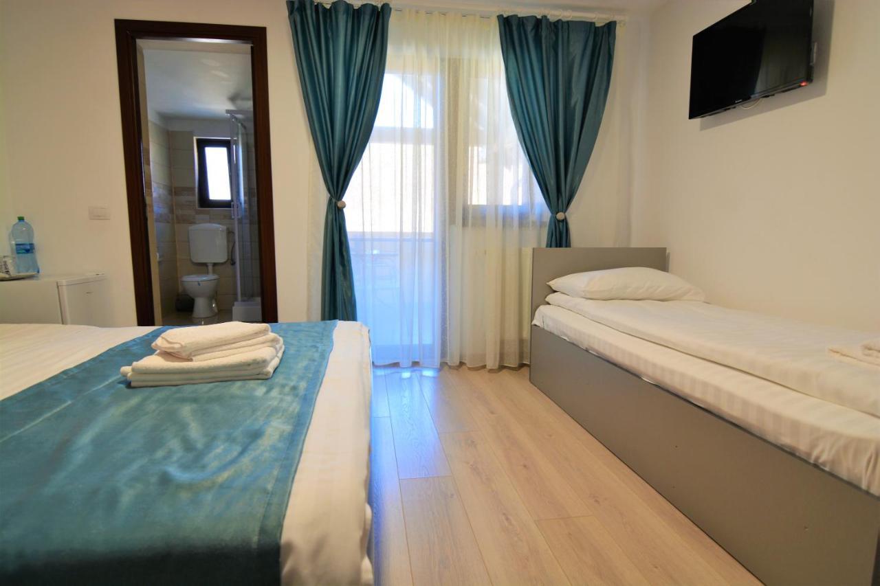 Vila Poienita Caciulata คาลิมาเนช ภายนอก รูปภาพ